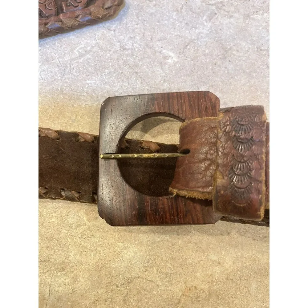 Vintage Hand Tooled Crafted Carved Mexican Western Leather‎ Belt Woman's Small